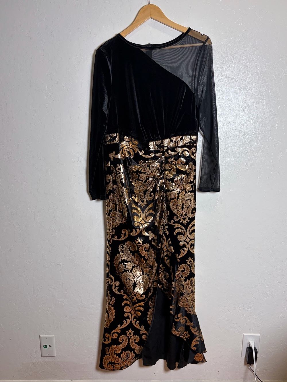 NWT Xpluswear Black Velvet & Gold Damask Maxi Dress - Size L